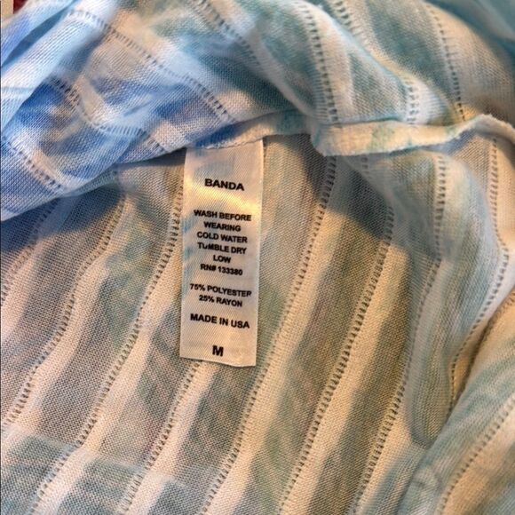 BEFORE + AGAIN TROPICAL FLORAL BLUE AQUA BANDED BELL SLEEVE TOP SIZE MEDIUM - Picture 8 of 9